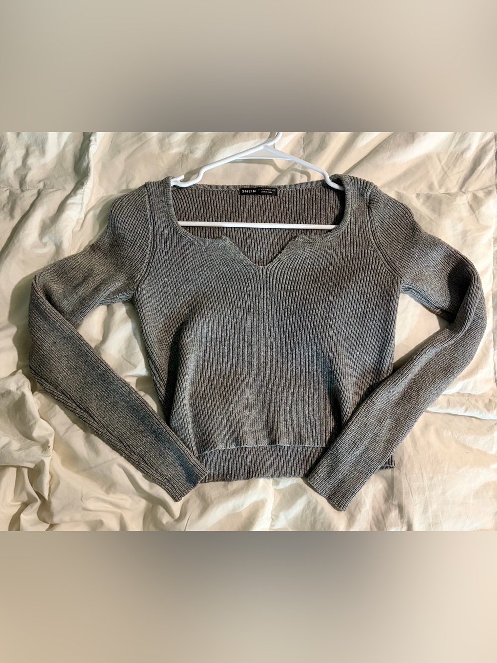 SHEIN Gray Ribbed V-Notch Long Sleeve Knit Top